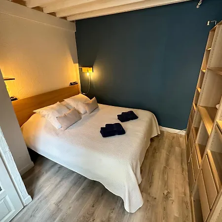 De Charme Avec Balcon - Les Iris